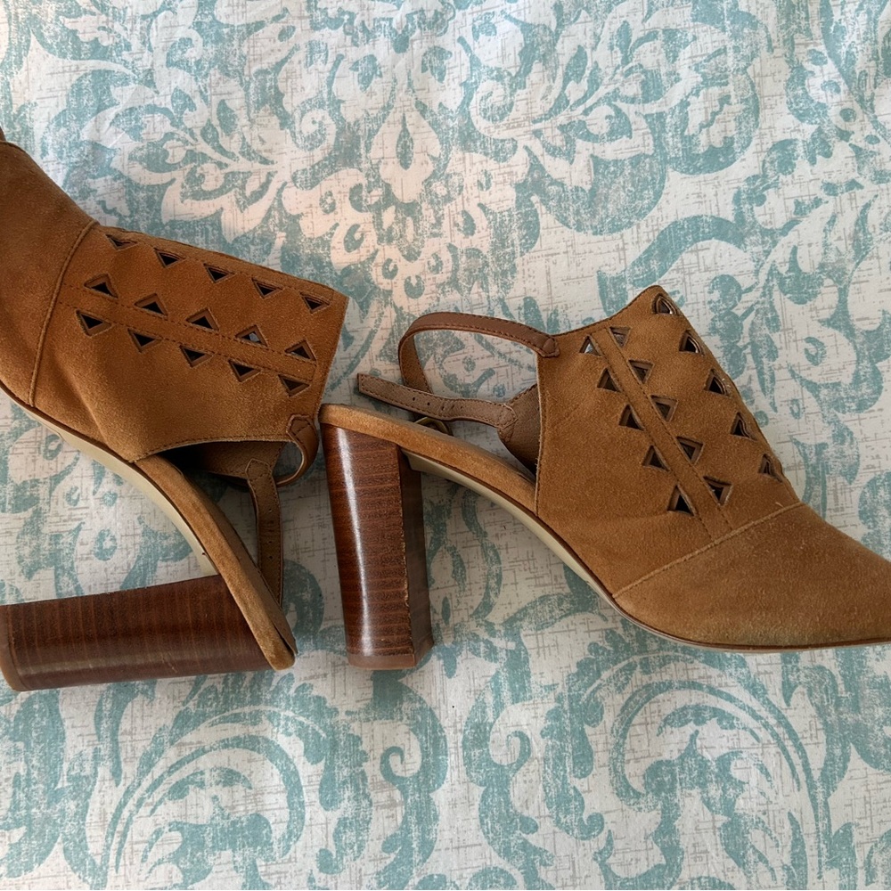 Tamari Brown suede open toe heel